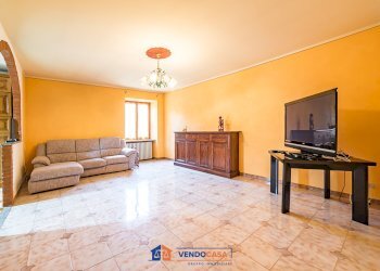 Appartamento Revello - foto 2