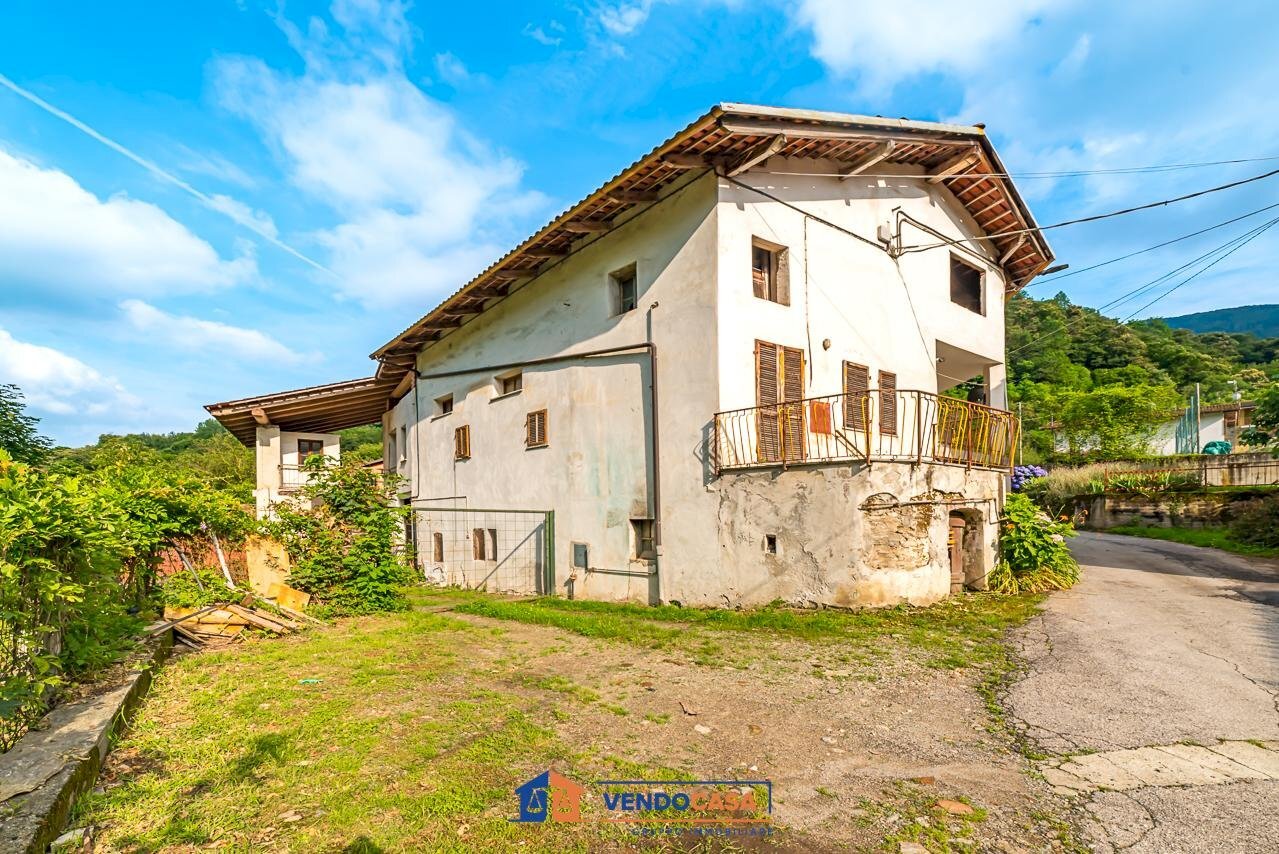 Independent house Brondello - photo 3