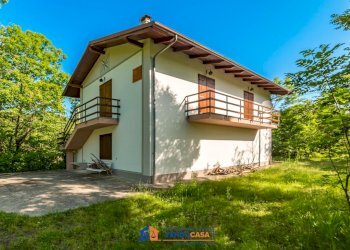 Independent house Brondello - photo 2