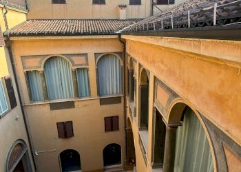 Quadrilocale vicolo forni, Modena (zona Centro Storico) - foto 3