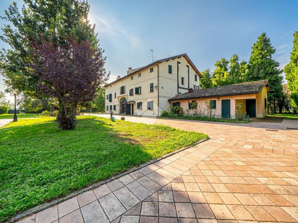 Independent house Via Vecchia Carpi, Correggio - photo 2