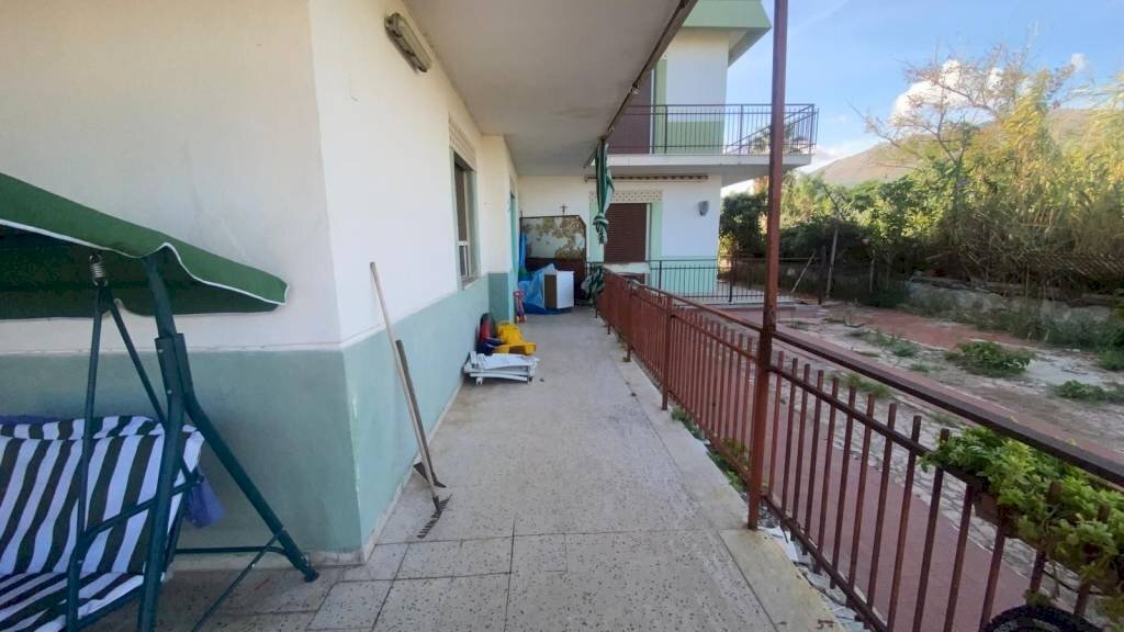 Balcone - Villa via Amerigo Vespucci, Carini - foto 3