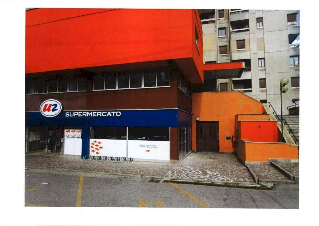 Facciata - Alimentari - Gastronomia largo Sindelfingen, Sondrio - foto 2