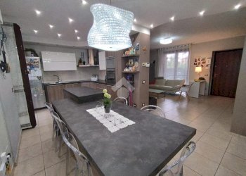 Villa Via Santa Maria, Borgolavezzaro - foto 8
