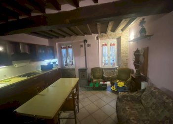 2.jpg - Appartamento Via Roma, Medesano - foto 3