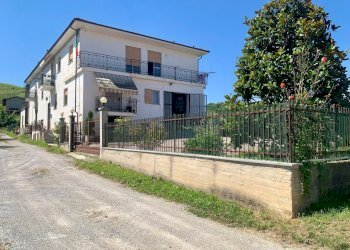 016a - Portion of a house Borgata Biarella 21, Dogliani - photo 12