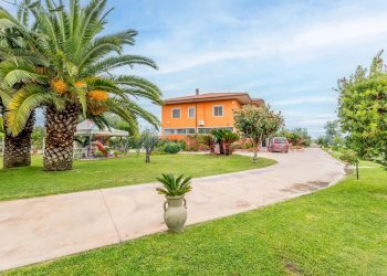 Villa Aprilia - foto 5