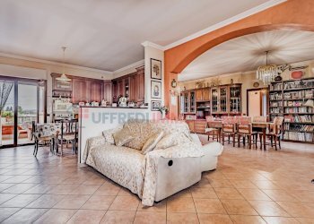 Villa Aprilia - foto 11