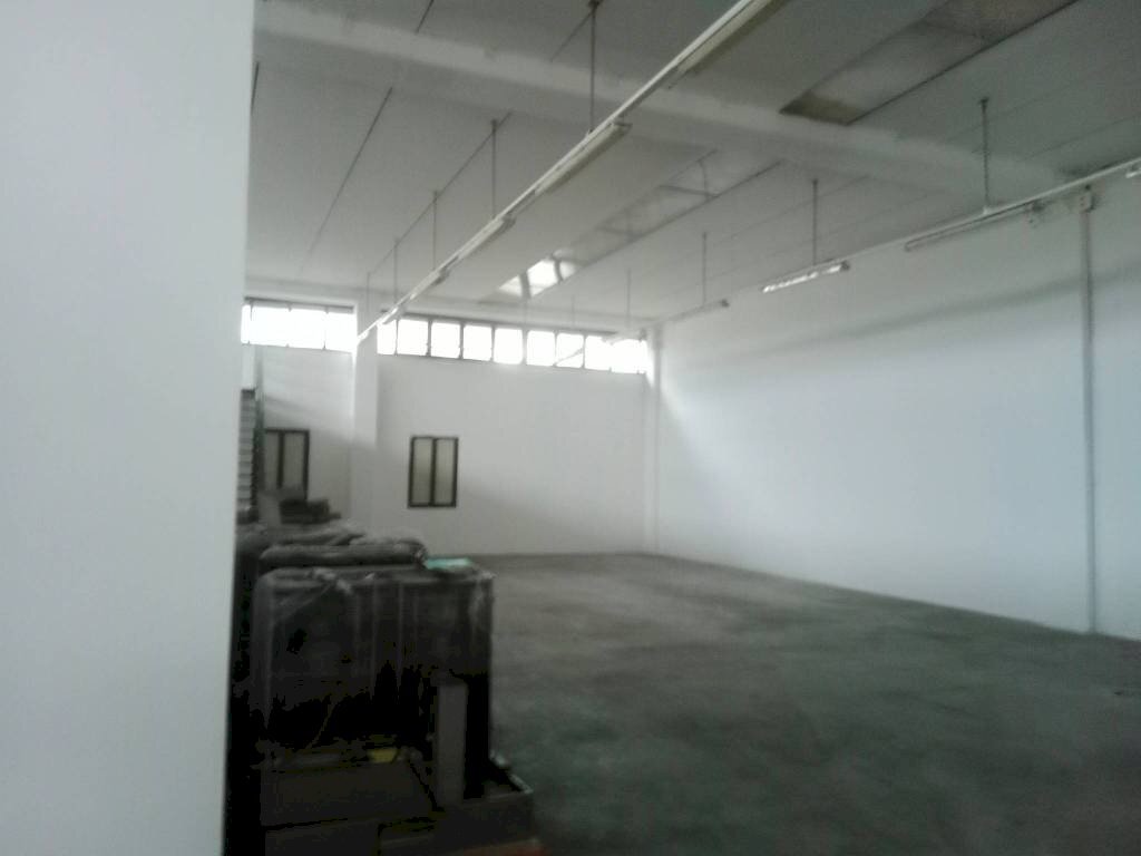 Interno non residenziale - Shed via Lago di Carezza, Carpi - photo 2