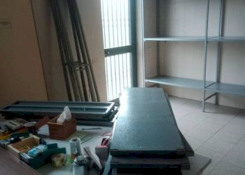 Stanza arredata - Capannone via Lago di Carezza, Carpi - foto 5