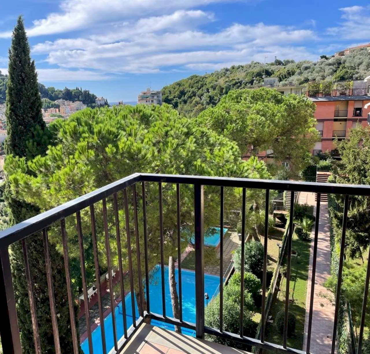 Viste - Three-room apartment via Betti, Rapallo - photo 1