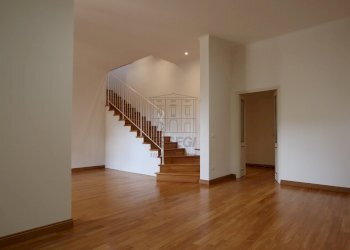 appartamento in affitto centro storico lucca con t - Apartment Piazza San Michele 32, Lucca - photo 3