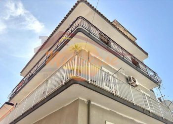 7208746f-6f07-40a6-b322-223c6c2c89e7.jpg - Trilocale Via Poggio del Carancino, Siracusa - foto 1