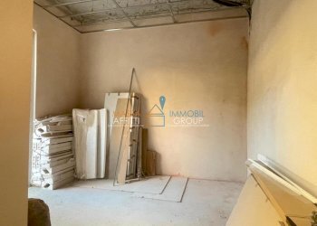 WhatsApp Image 2024-09-25 at 17.37.52.jpeg - Locale Commerciale Via Verdi 12, Carrara - foto 1