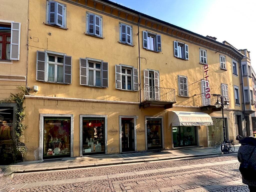 Three-room apartment Bra - photo 1