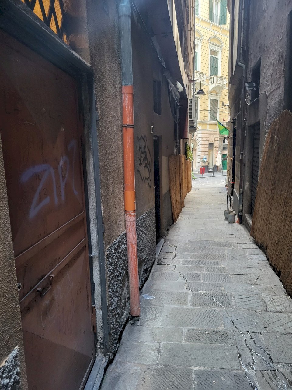 Cantina / Solaio Vico Calvi, Genova - foto 2