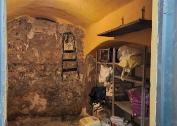 Cantina / Solaio Vico Calvi, Genova - foto 1