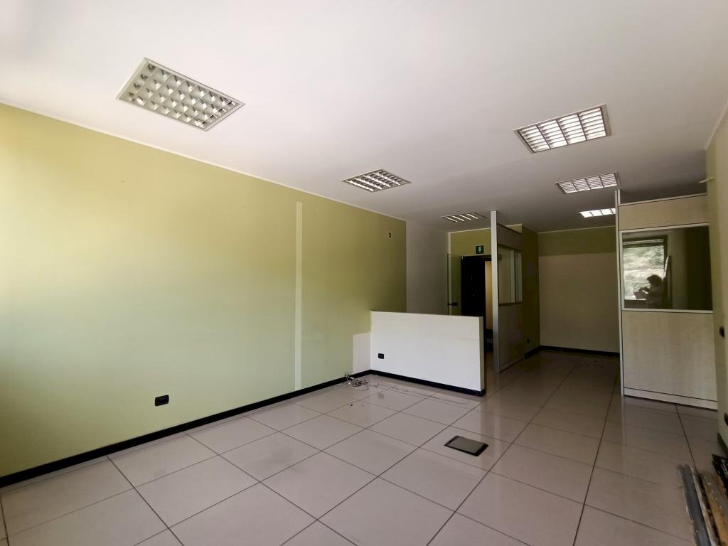 Shared office / study regione Borgnalle, 12, Aosta - photo 3