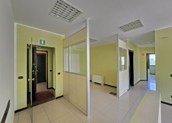 Shared office / study regione Borgnalle, 12, Aosta - photo 5
