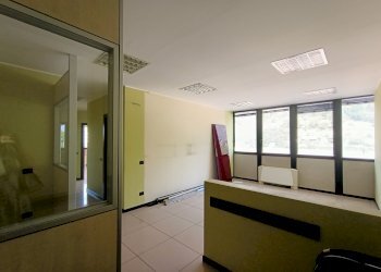 Shared office / study regione Borgnalle, 12, Aosta - photo 6