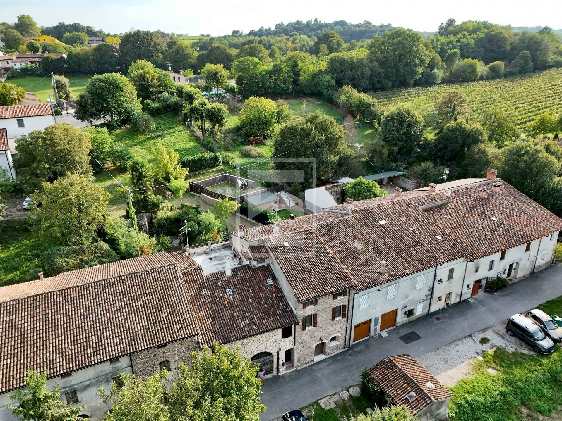 Terraced Villa strada volta valeggio, Volta Mantovana - photo 2