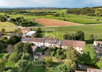 Villa a Schiera strada volta valeggio, Volta Mantovana - foto 1