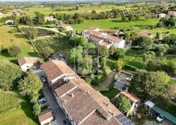 Villa a Schiera strada volta valeggio, Volta Mantovana - foto 3