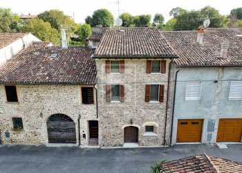 Villa a Schiera strada volta valeggio, Volta Mantovana - foto 5