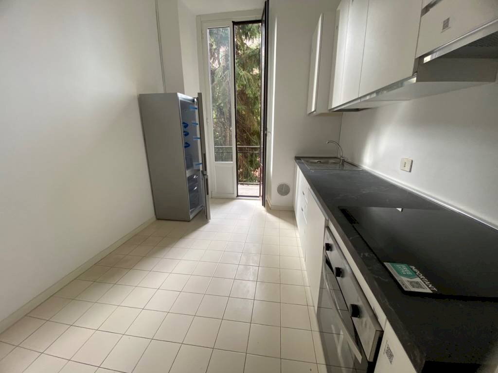 Cucina - Four-room apartment piazza Giuseppe Grandi, 4, Milano - photo 3