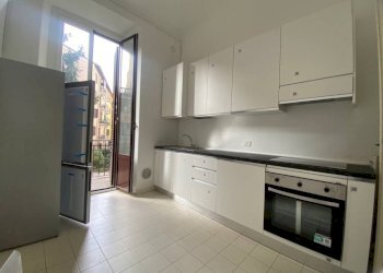 Cucina - Quadrilocale piazza Giuseppe Grandi, 4, Milano - foto 2