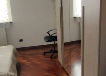 Camera da letto - Trilocale via San Biagio di Valpolcevera, 16, Genova (zona Pontedecimo) - foto 22