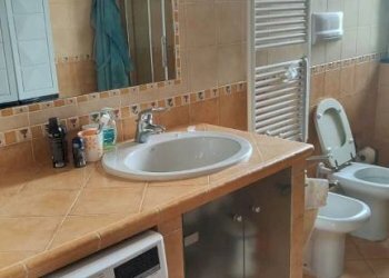 Salone - Trilocale via San Biagio di Valpolcevera, 16, Genova (zona Pontedecimo) - foto 38