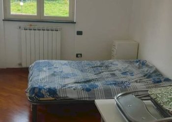 Camera da letto - Trilocale via San Biagio di Valpolcevera, 16, Genova (zona Pontedecimo) - foto 33