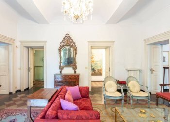 Soggiorno - Appartamento piazza Vittorio Alfieri, 11, Asti - foto 7