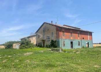 facciata laterale - Villa Trifamiliare Stradello Giarola 31, Modena - foto 8