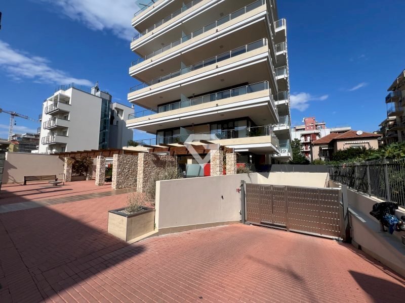 IMG_8667-1-800x600.jpg - Bilocale Viale uropa, Pietra Ligure - foto 2