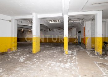 Deposito via Carnazza 39 (8).jpg - Locale Commerciale Via Carnazza 37, Tremestieri Etneo - foto 8