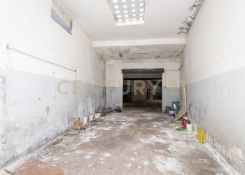 Deposito via Carnazza 39 (13).jpg - Locale Commerciale Via Carnazza 37, Tremestieri Etneo - foto 13