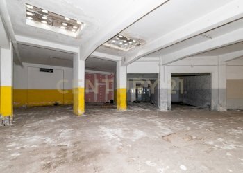 Deposito via Carnazza 39 (14).jpg - Locale Commerciale Via Carnazza 37, Tremestieri Etneo - foto 14