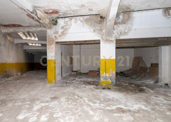 Deposito via Carnazza 39 (18).jpg - Locale Commerciale Via Carnazza 37, Tremestieri Etneo - foto 18