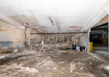 Deposito via Carnazza 39 (31).jpg - Locale Commerciale Via Carnazza 37, Tremestieri Etneo - foto 30