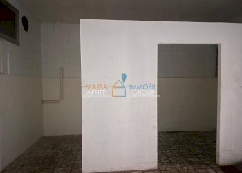 WhatsApp Image 2024-09-13 at 18.51.56 (1).jpeg - Locale Commerciale Piazza Giordano Bruno 18, Pietrasanta - foto 8