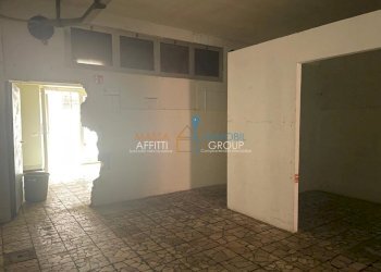 WhatsApp Image 2024-09-13 at 18.51.58.jpeg - Locale Commerciale Piazza Giordano Bruno 18, Pietrasanta - foto 9