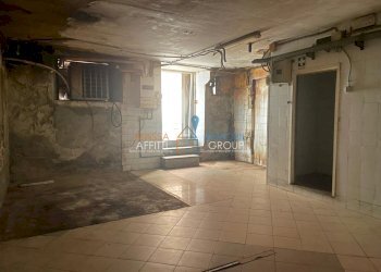 WhatsApp Image 2024-09-13 at 18.51.56 (2).jpeg - Locale Commerciale Piazza Giordano Bruno 18, Pietrasanta - foto 10