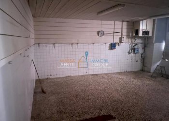 WhatsApp Image 2024-09-13 at 18.51.59 (2).jpeg - Locale Commerciale Piazza Giordano Bruno 18, Pietrasanta - foto 24