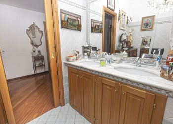 bagno - Appartamento Via Clemente Rebora 11, Campomorone - foto 25