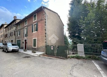 Semi-detached house Via IV Novembre, Serramazzoni - photo 1