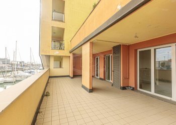 Appartamento Via Luigi Cibrario, Genova (zona Sestri Ponente) - foto 2