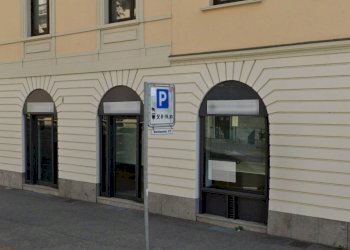 Shop Corso Stati Uniti, Torino (neighborhood Crocetta) - photo 3