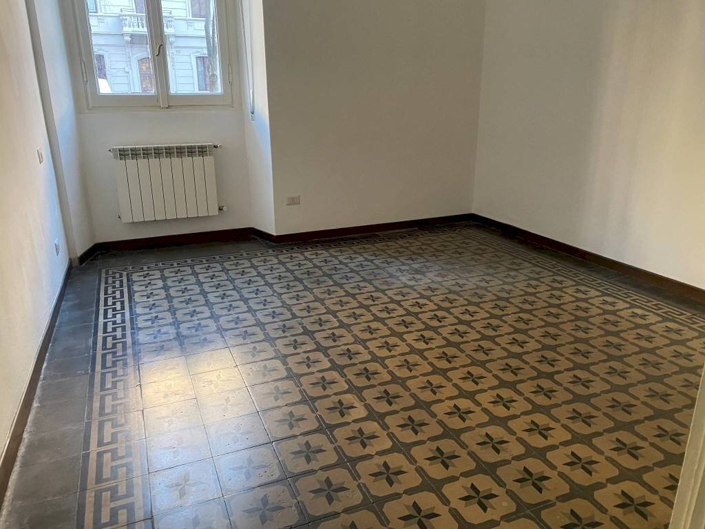 Stanza non arredata - Three-room apartment via Bartolomeo Eustachi, 29, Milano - photo 1